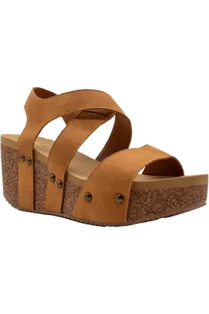 Volatile Sunkissed Water Resistant Wedge Platform Sandal at Nordstrom, Size 10