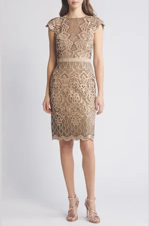 Tadashi Shoji Sequin Lace Body-Con Cocktail Dress in at Nordstrom, Size 4