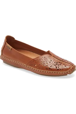 Pikolinos Jerez Perforated Loafer in at Nordstrom, Size 5Us