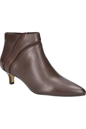 Bella Vita Faraday Pointed Toe Kitten Heel Bootie in at Nordstrom, Size 12