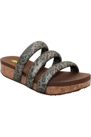Volatile Gillette Slide Sandal in at Nordstrom, Size 6