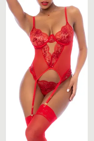 Mapalé Floral Sequin Basque & G-String Set in at Nordstrom, Size Small