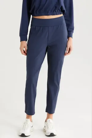 Travis Mathew Moveknit Resilience Pants in at Nordstrom, Size Medium