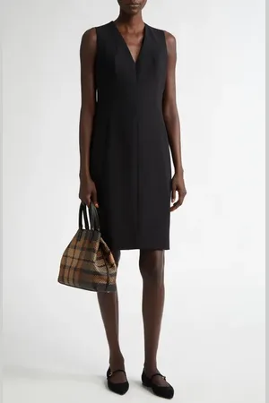 AKRIS Classic V-Neck Dress in at Nordstrom, Size 2