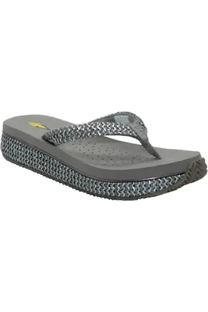 Volatile Palau Platform Flip Flop in at Nordstrom, Size 6