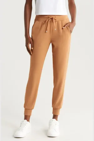 Travis Mathew Core Skyloft Joggers in at Nordstrom, Size X-Small