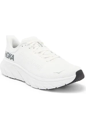 Hoka One One Arahi 7 Running Shoe in Blanc De Blanc /Steel Wool at Nordstrom