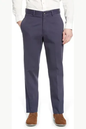 Berlei Charleston Khakis Flat Front Chino Pants in at Nordstrom, Size 42