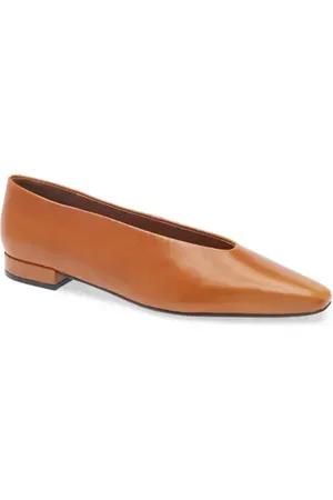 Jeffrey Campbell Hinted Pointed Toe Flat in at Nordstrom, Size 5