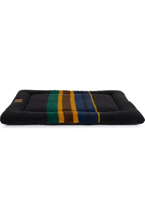 Pendleton Acadia Dog Comfort Cushion in at Nordstrom, Size Large