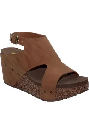 Volatile Poolside Water Resistant Wedge Platform Sandal at Nordstrom, Size 8