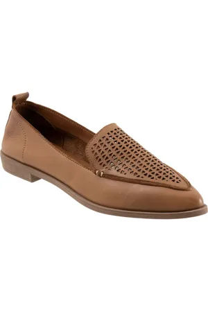 Bueno Blazey Pointed Toe Flat in at Nordstrom, Size 7.5-8Us