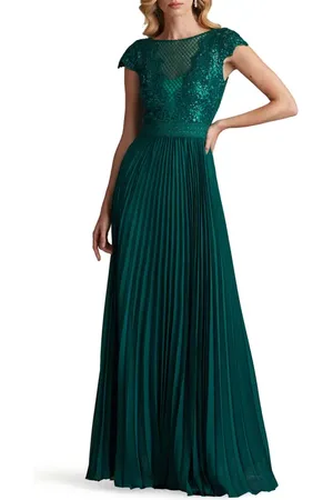 Tadashi Shoji Sequin Lace Cap Sleeve Gown in at Nordstrom, Size 8