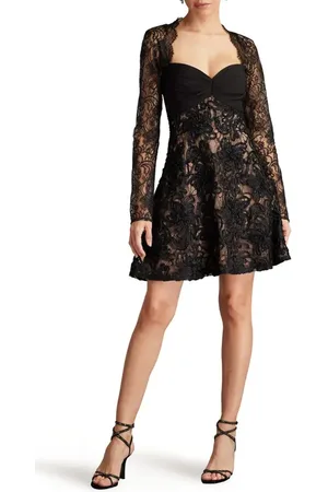 Tadashi Shoji Lace Long Sleeve Cocktail Dress in at Nordstrom, Size 0