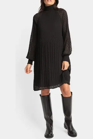 Séraphine Long Sleeve Pleated Chiffon Maternity Dress in at Nordstrom, Size 2