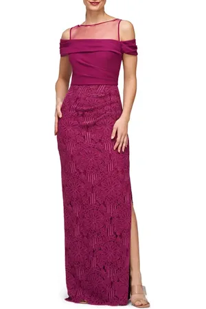 Js Collections Shiloh Lace Column Gown in at Nordstrom, Size 2