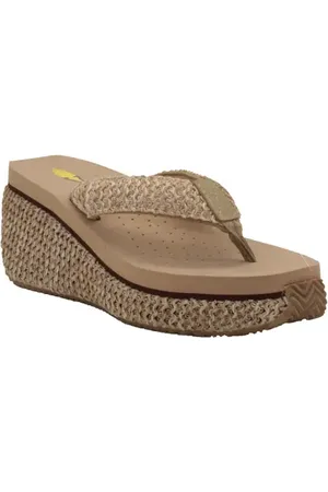 Volatile Island Platform Flip Flop in at Nordstrom, Size 9