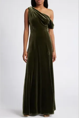 Lulus Coveted Confidence One-Shoulder Velvet Gown in at Nordstrom, Size X-Small