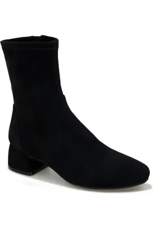 Kenneth Cole Emily Zip Bootie in at Nordstrom, Size 5