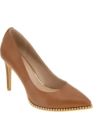 BCBG Max Azria Hawti Pointed Toe Pump in at Nordstrom, Size 5