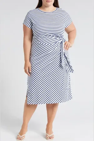 UNIVERSAL STANDARD Crescent Knot T-Shirt Dress in at Nordstrom, Size 3Xl