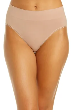 Wacoal Feeling Flexible High Cut Briefs in at Nordstrom, Size Large