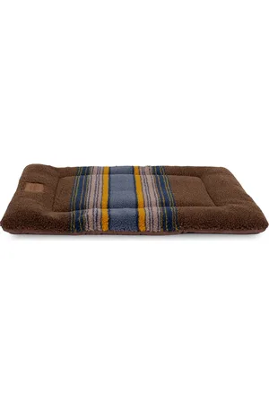 Pendleton Acadia Dog Comfort Cushion in at Nordstrom, Size X-Small