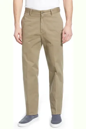Berlei Charleston Khakis Flat Front Chino Pants in at Nordstrom, Size 30