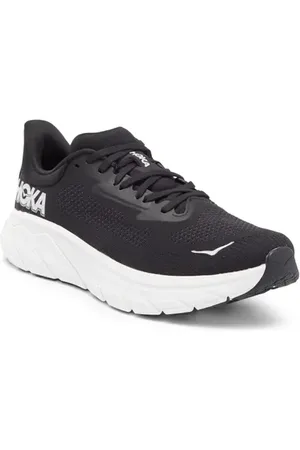 Hoka One One Arahi 7 Running Shoe in Black /White at Nordstrom