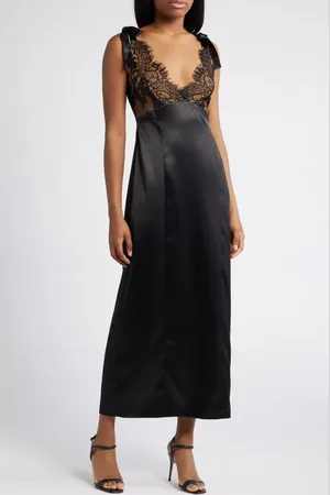 WAYF Almera Lace & Satin Cocktail Dress in at Nordstrom, Size X-Large