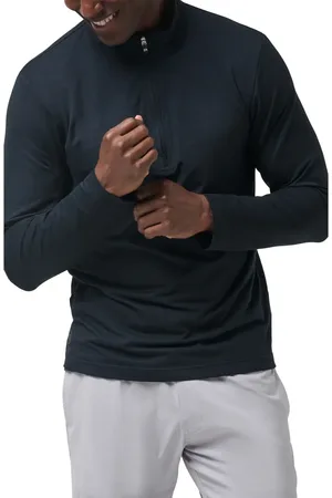 Travis Mathew The Heater Quarter Zip Pullover in at Nordstrom, Size Small