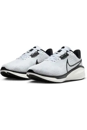 Nike Vomero 17 Running Shoe in at Nordstrom, Size 7.5