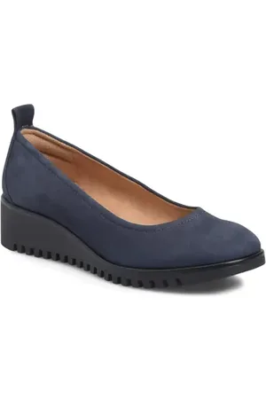 Comfortiva Dillon Wedge Pump in at Nordstrom, Size 8