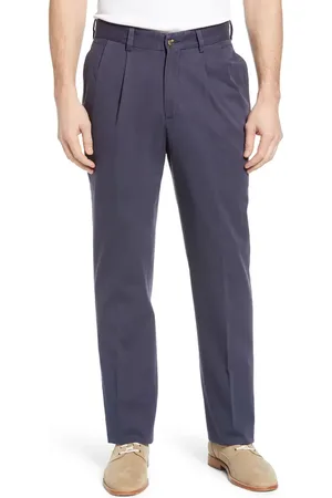 Berlei Charleston Khakis Pleated Chino Pants in at Nordstrom, Size 32