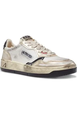 Autry Super Low Sneaker in at Nordstrom, Size 5Us
