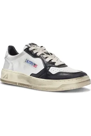 Autry Super Low Sneaker in at Nordstrom, Size 9Us