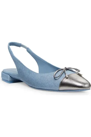 Stuart Weitzman Sleek Bow Slingback Flat in at Nordstrom, Size 5.5