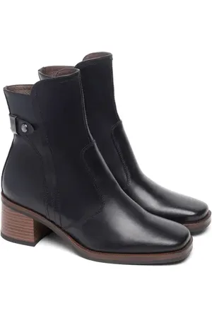 Nero Giardini Square Toe Bootie in at Nordstrom, Size 5Us