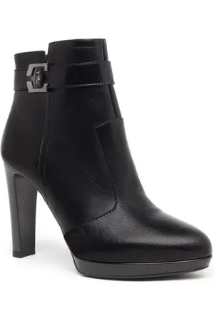 Nero Giardini Logo Hardware Bootie in at Nordstrom, Size 9Us