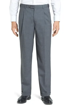 Berlei Self Sizer Waist Pleated Lightweight Plain Weave Classic Fit Trousers in at Nordstrom, Size 42 X