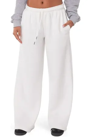 Edikted Kamari Low Rise Wide Leg Sweatpants in at Nordstrom, Size X-Small