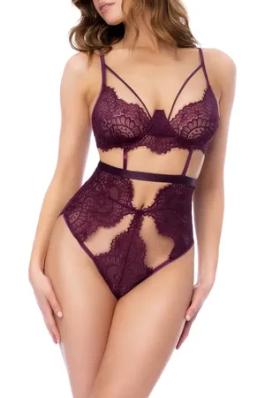 Mapalé Strappy Cutout Lace Underwire Teddy in at Nordstrom, Size Small