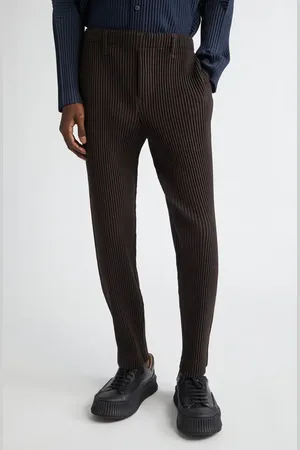 Issey Miyake Kersey Pleated Straight Leg Pants in at Nordstrom, Size 1