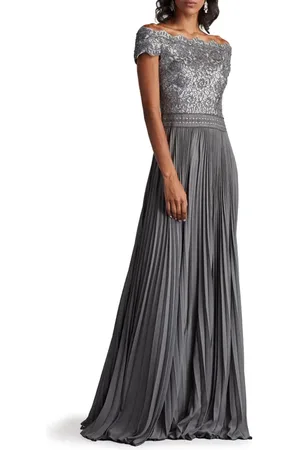 Tadashi Shoji Off the Shoulder Sequin Lace Pleated Gown in at Nordstrom, Size 6