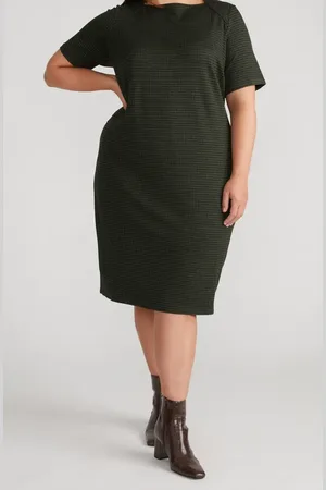 UNIVERSAL STANDARD Envelope Neck Ponte Dress in at Nordstrom, Size 2Xl