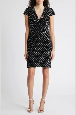 Vince Camuto Sequin Velvet Cocktail Sheath Dress in at Nordstrom, Size 0