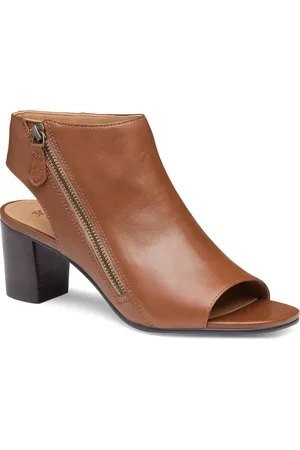 Johnston & Murphy Evelyn Side Zip Leather Sandal in at Nordstrom, Size 10