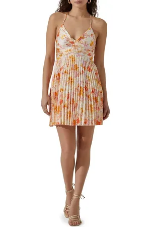 ASTR Pleated Tie Back Dress in at Nordstrom, Size Medium