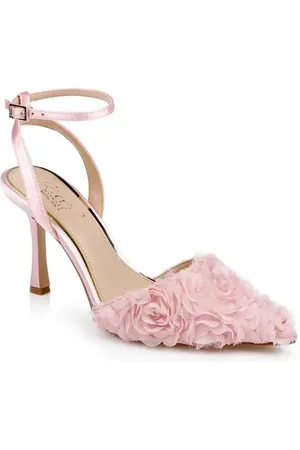 Badgley Mischka Shannon Pointed Toe Ankle Strap Pump in at Nordstrom, Size 5.5