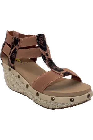 Volatile Zayanta Wedge Sandal in at Nordstrom, Size 6